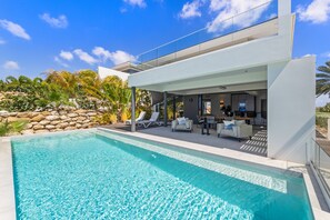 Botón de imagen sin clasificar, 3 de 50