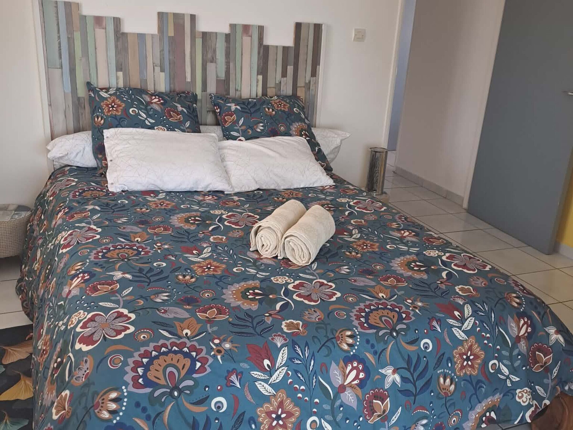 5 chambres, Wi-Fi gratuit, draps fournis