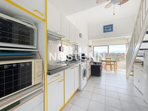 Fridge, microwave, oven, stovetop - Duplex apartment with AC - 6 guests (Argelès-sur-Mer)