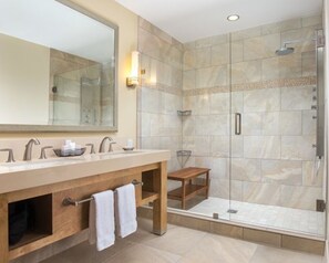 Hair dryer, towels, soap, toilet paper - 2 Bedroom Presidential, Club Wyndham Avon, Sleeps 8, March Ski Week! (Avon)