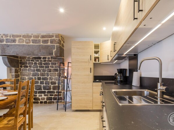 Fridge, microwave, dishwasher