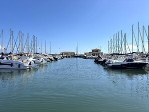 Marina - Apartment with sea view - 4 guests (La Londe-les-Maures)