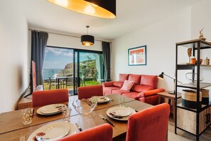 TV - GuestReady - Stay with stunning views (Santa Cruz)