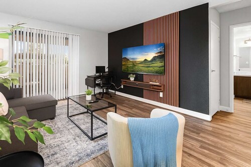 Cozy 2BR Near ASU, Pool Grill, Pet Frndly, Parking
