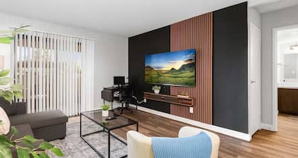 Cozy 2BR Near ASU, Pool Grill, Pet Frndly, Parking