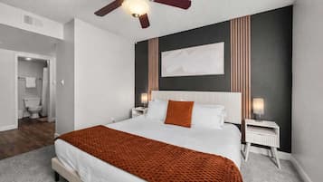 2 soverom, strykejern/-brett, reiseseng for barn og wi-fi