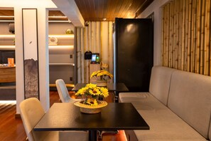 Apartment | Dining - Restinga #214 - Beachfront By Carpediem (João Pessoa)