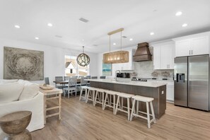 Interior - Driftwood- Brand New! Sleeps 17! Pool! Beach! (Santa Rosa Beach)