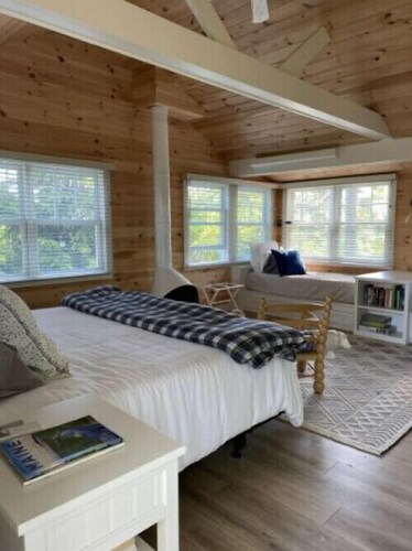 Amore | Romantic Coastal Cottage Near Spruce Point