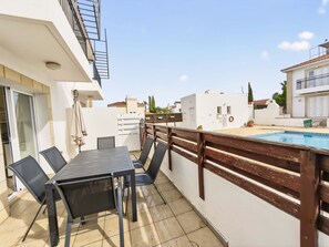 Outdoor dining - Sirena Nest Villa | 2BR Walk to Beach (Protaras)