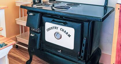 1-bedroom highland cow cabin in Tahlequah ok near Illinois River/Tenkiller Lake