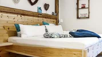 Internet, bed sheets