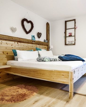 1 bedroom, Internet, bed sheets. Bed & Breakfast double room "Rango" in Essing