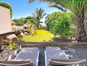 Terrace/patio - Ti Lodge – A Romantic Getaway with Ocean View (Cul-de-Sac)