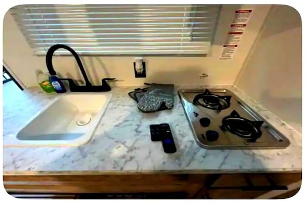 Image sans description, 1 de 9, bouton