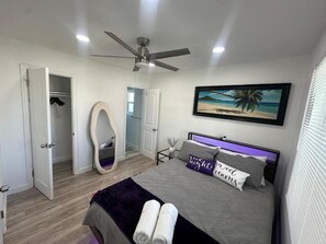 3 chambres, fer et planche à repasser, Wi-Fi, literie fournie