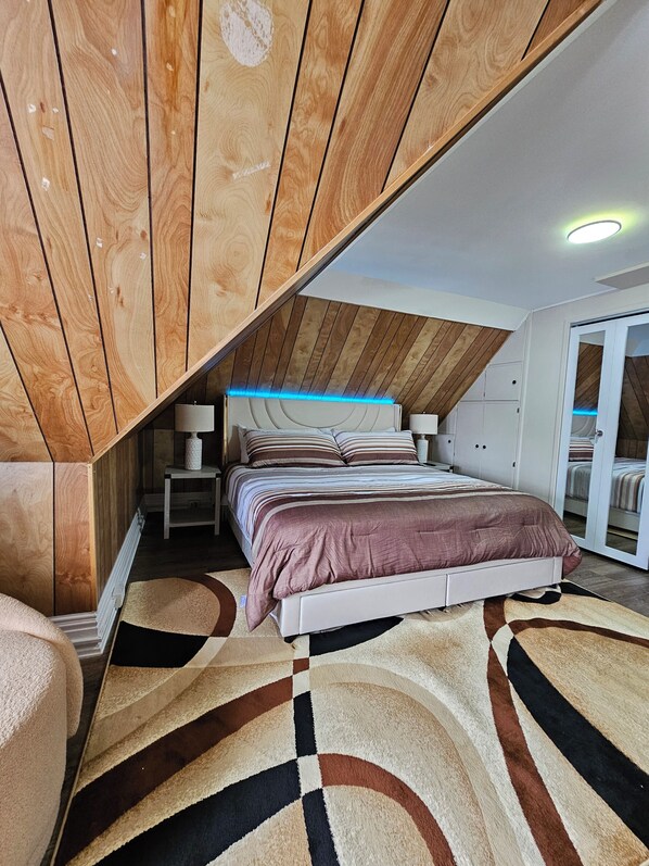 2 habitaciones, tabla de planchar con plancha, wifi y ropa de cama 