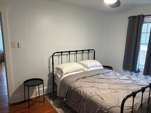 2 bedrooms, free WiFi, bed sheets