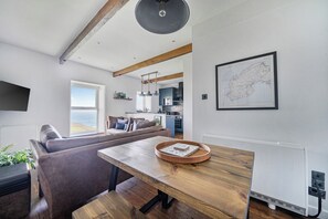 Cottage | Living area - Cape View (Penzance)