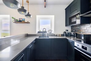 Cottage | Private kitchen - Cape View (Penzance)