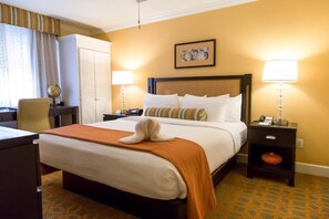 Unclassified image, 5 of 6, button - Comforts of Home ! Resort living, steps to the beach, restaurants & shops! (Carlsbad)