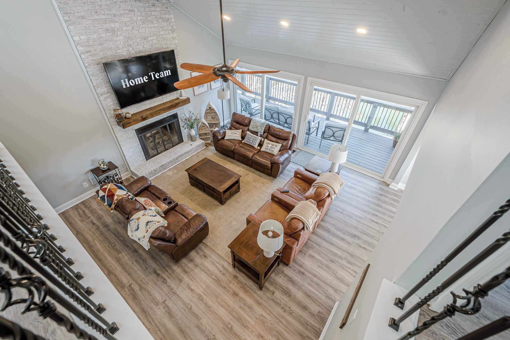 Lakefront Luxury - Boat Slip - Kayaks - Game Room - Canton, GA