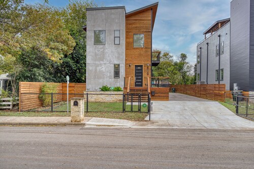 2 Mi to DT San Marcos: Spacious Home w/ Yard!