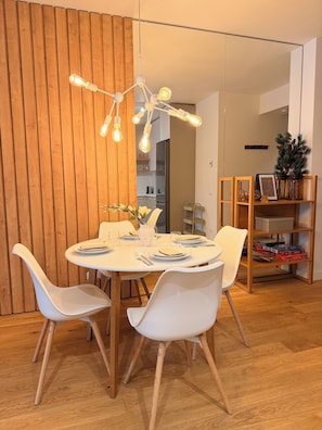 Comfort Apartment, 2 Bedrooms, Patio | Living area - Cozy Forrest-side 2BR - Parking & Patio (Brașov)