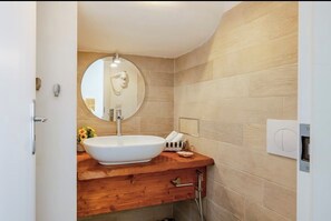 Luokittelematon kuva, 3 kautta 17, painike