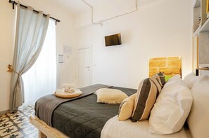 Luokittelematon kuva, 5 kautta 17, painike