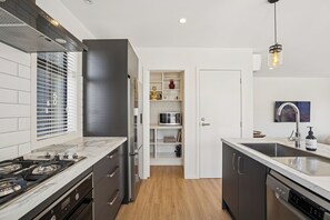 Fridge, microwave, dishwasher, toaster