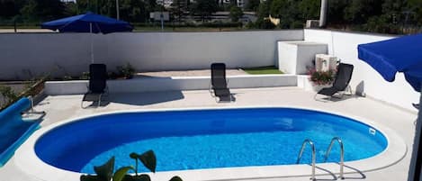 ハウス (ThreeBedroom Holiday Home With Privat) | プール | 季節限定屋外プール