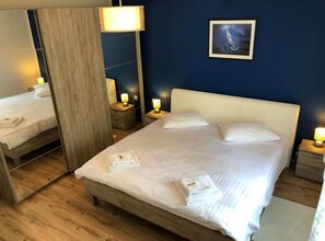 House (ThreeBedroom Holiday Home With Privat) | 3 bedrooms, cribs/infant beds - Holiday House Franov (Zadar)