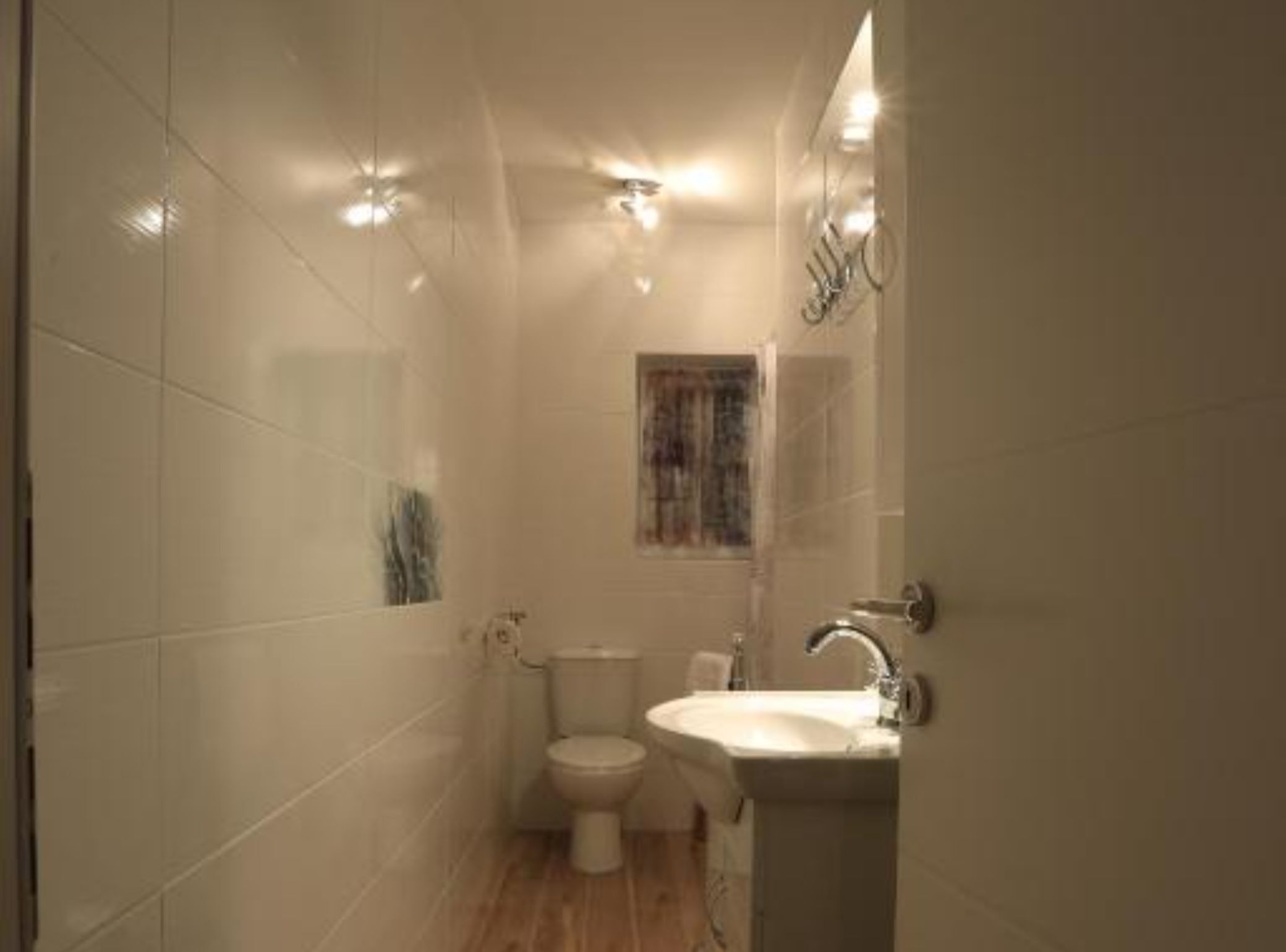 House (ThreeBedroom Holiday Home With Privat) | Bathroom | Towels