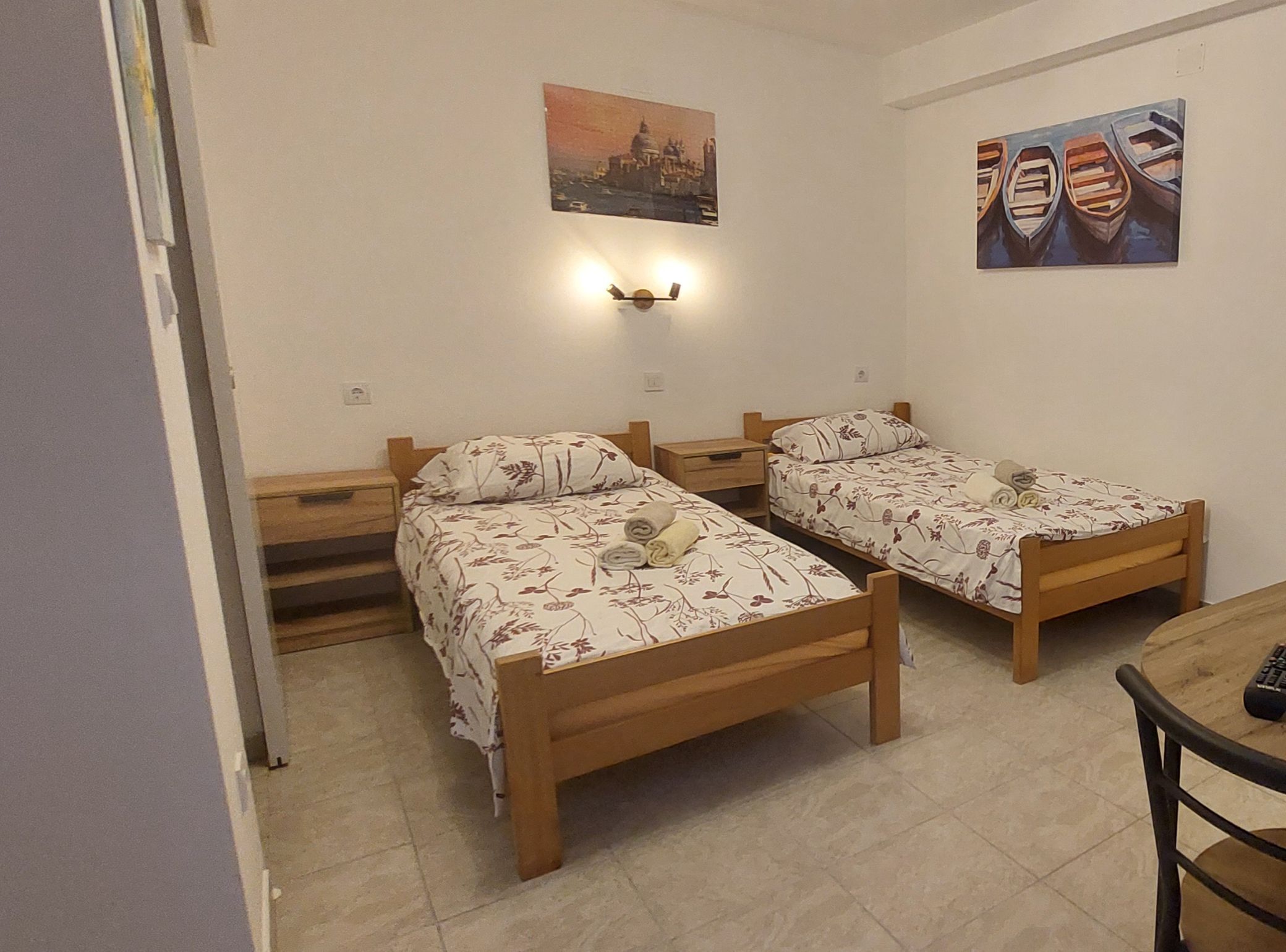 Studio (Studio Apartment with Terrace)