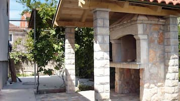 House (ThreeBedroom Holiday Home with Terrac) | Exterior