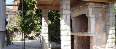 House (ThreeBedroom Holiday Home with Terrac) | Exterior