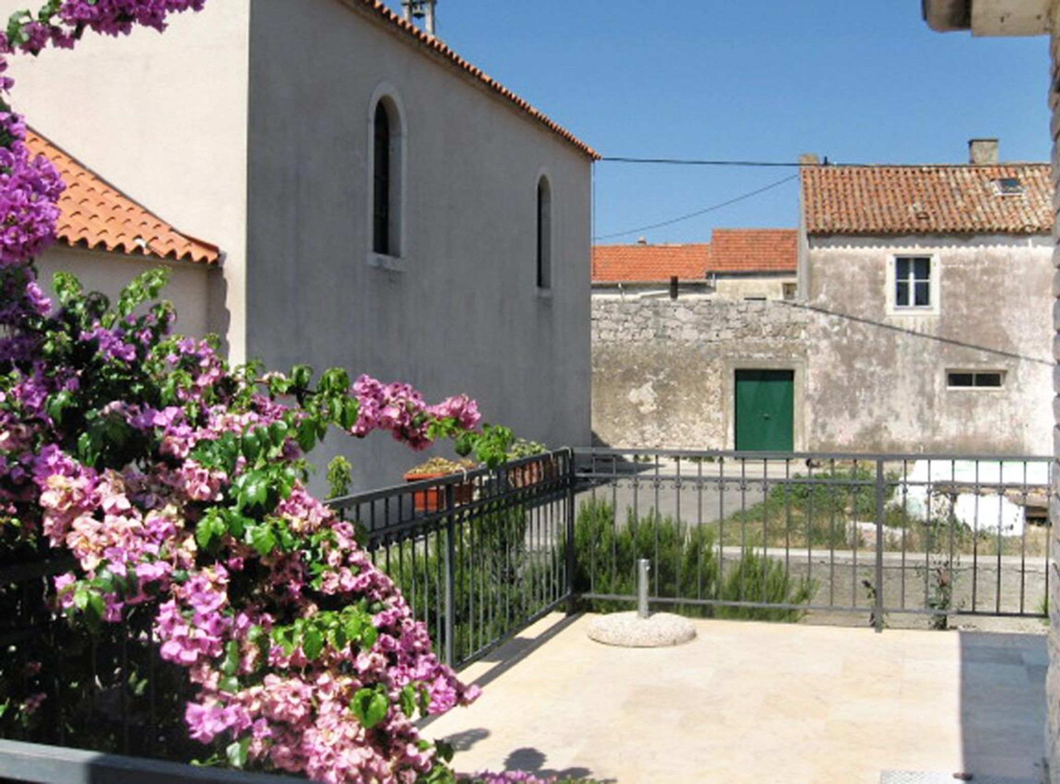 Ferienhaus (ThreeBedroom Holiday Home with Terrac) | Terrasse/Patio