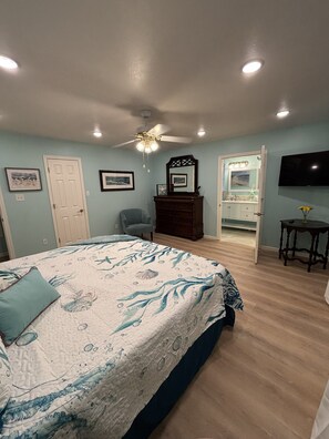 3 bedrooms, iron/ironing board, WiFi, bed sheets - Peaceful 3-bedroom house in charming Daphne (Daphne)