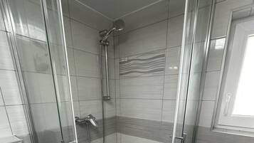 Apartamento (Comfort One Bedroom Apartment) | Banheiro