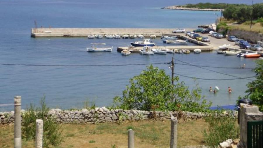 Apartments Kiki Lumbarda