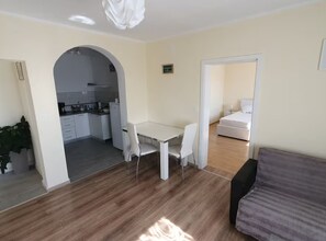 Apartment (One bedroom apartment) | Lobby