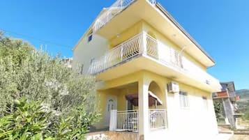 Apartment (One bedroom apartment) | Exterior