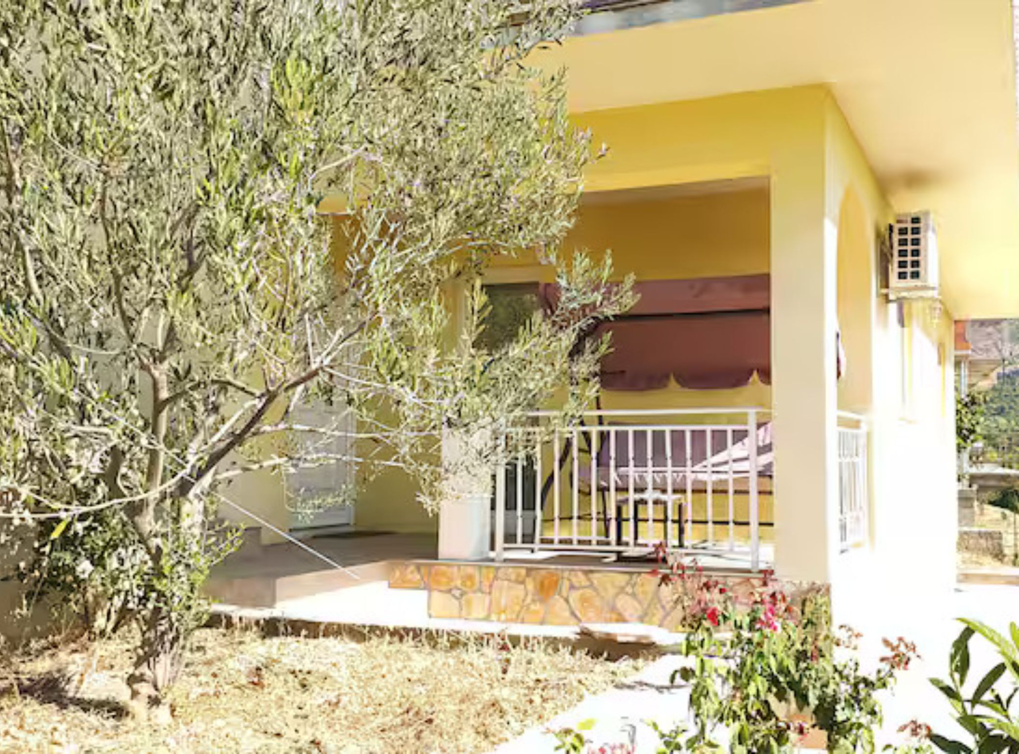 Huoneisto (One bedroom apartment) | Ulkopuoli