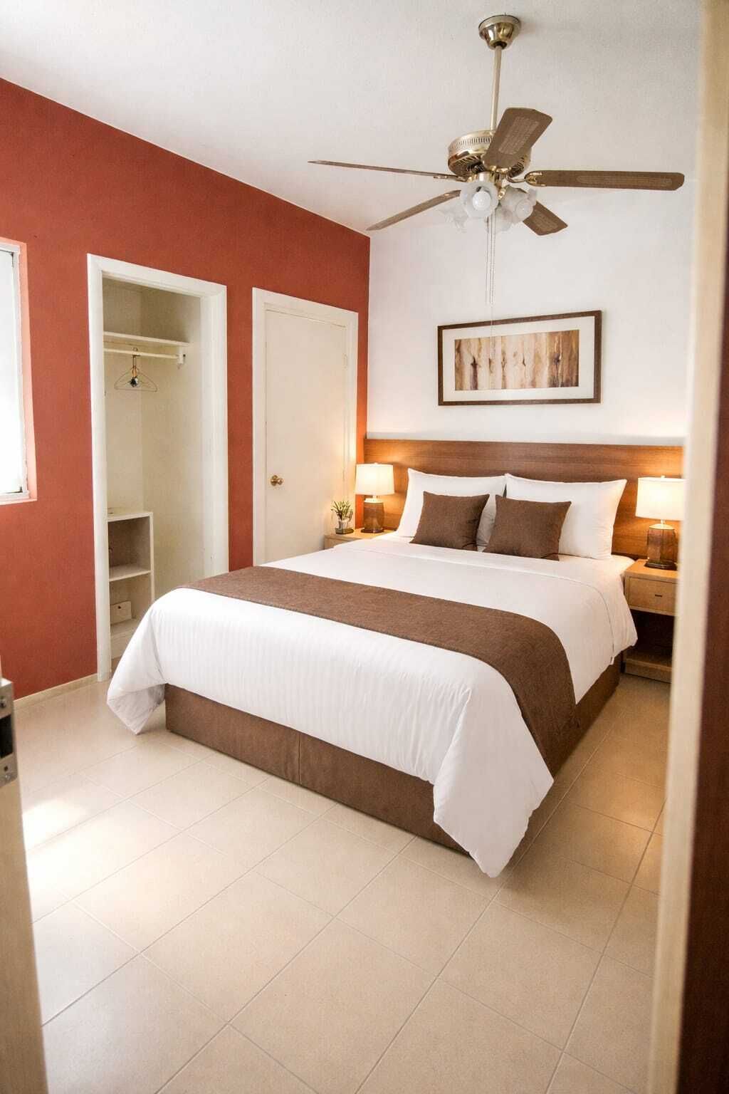 Single Room, City View