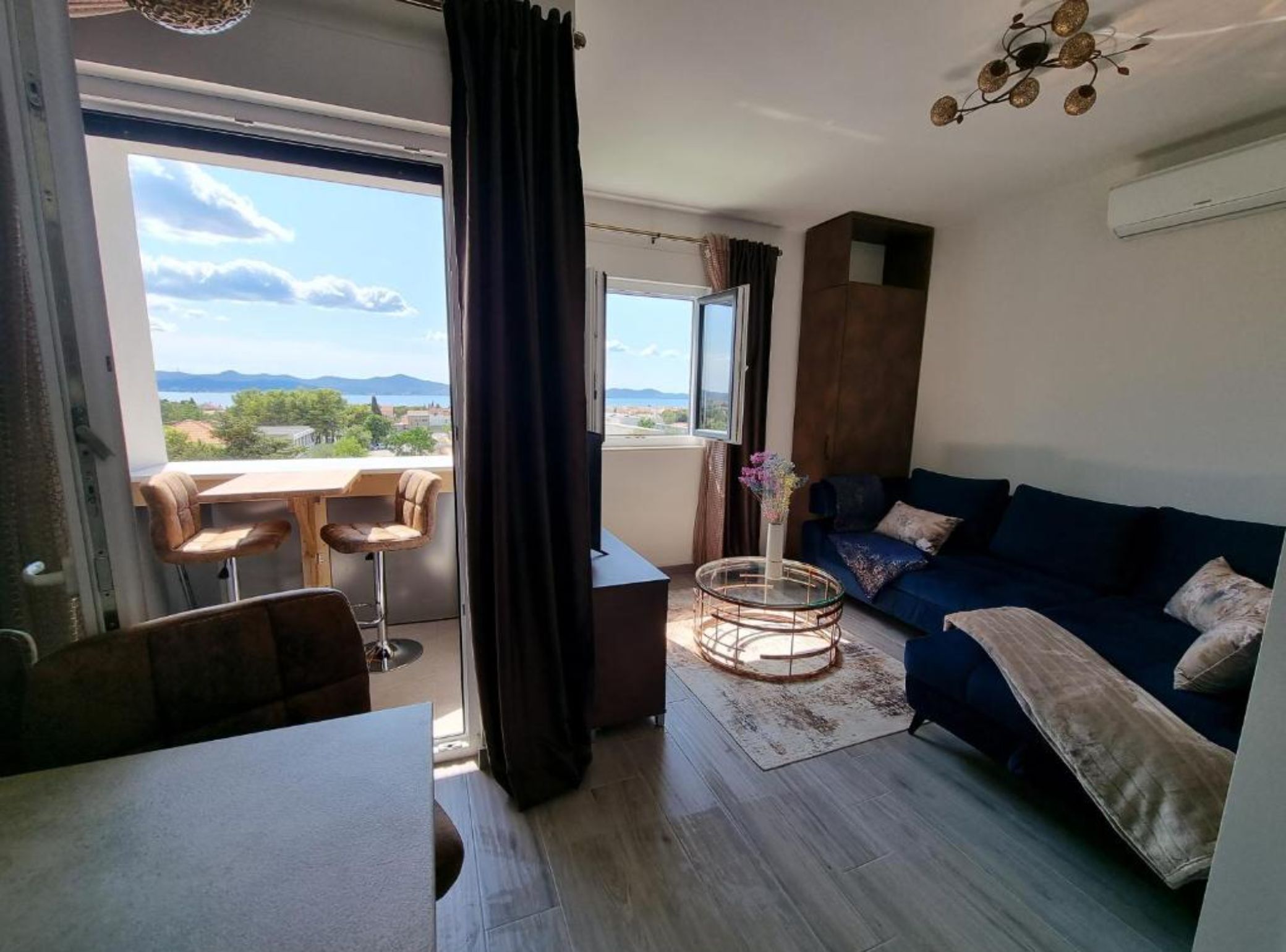 Studio (Studio Apartment with Loggia and SeaV) | Living room