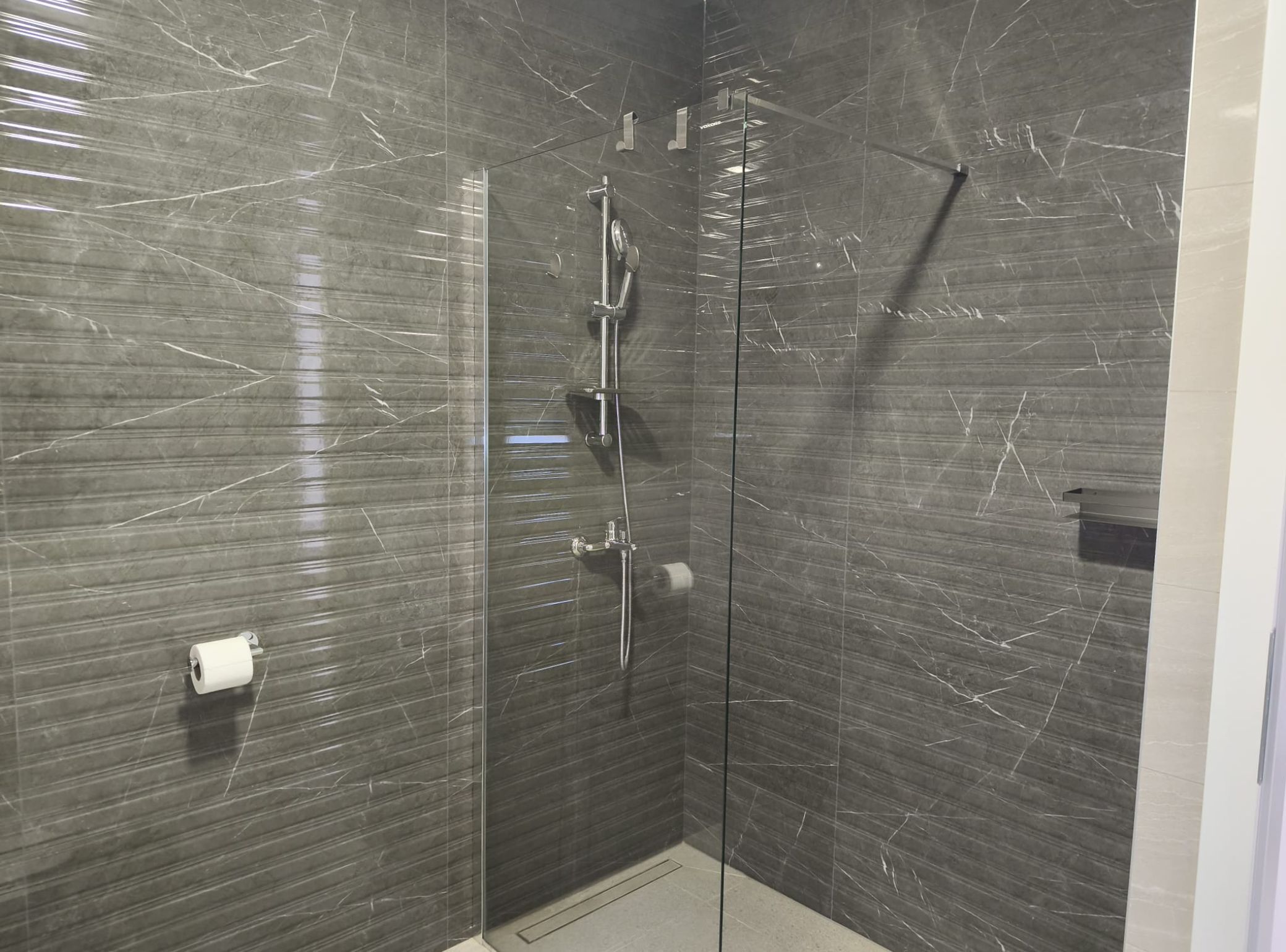 Departamento (Superior One Bedroom Apartment with B) | Baño | Regadera y toallas 