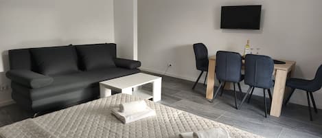 Apartment (Two Bedroom Apartment) | 3 bedrooms