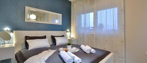 Apartment (Two Bedroom Apartment with Terrace 4)