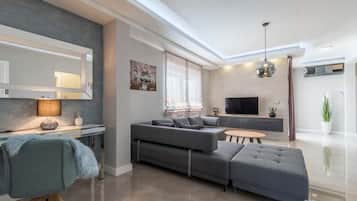 Apartment (Superior Two Bedroom Apartment with T) | Living room